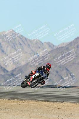 media/Dec-01-2025-Moto Forza (Mon) [[2daa91e15f]]/2-Intermediate Group/Session 4 Turn 9/